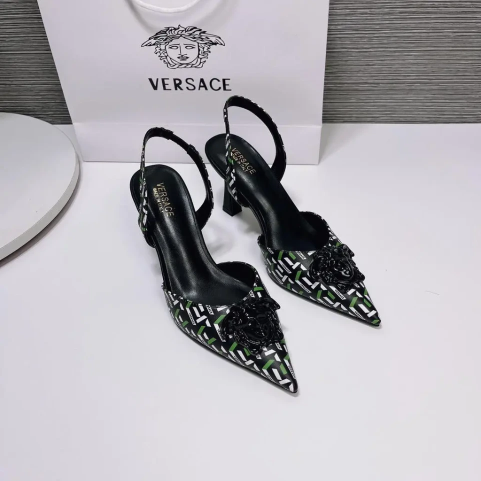 Versace Zapatos Monogram Slingback Pump (40)