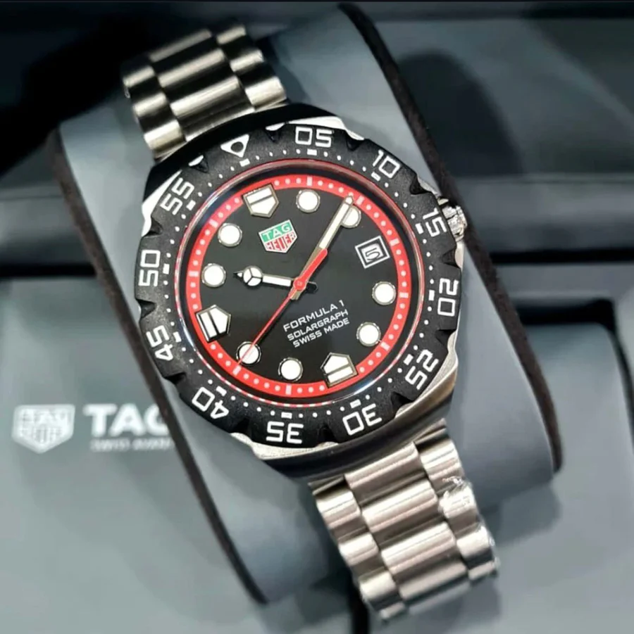 TAG Heuer Aquaracer Solargraph