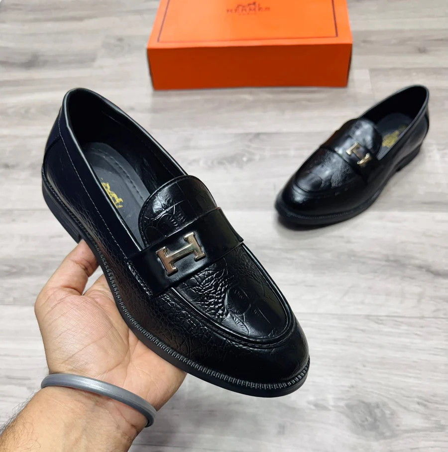 Hermès Loafers for Boys | Stylish & Comfortable (Black, 7)