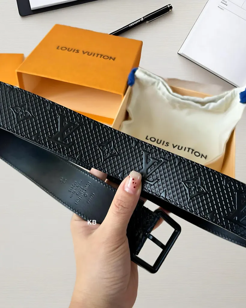 Louis Vuitton Speaker 40mm Men’s belt
