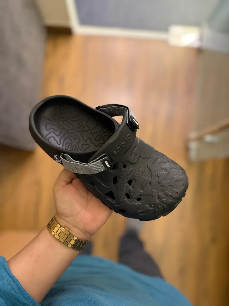 Men’s All Terrain Atlas Crocs (Black, 40)