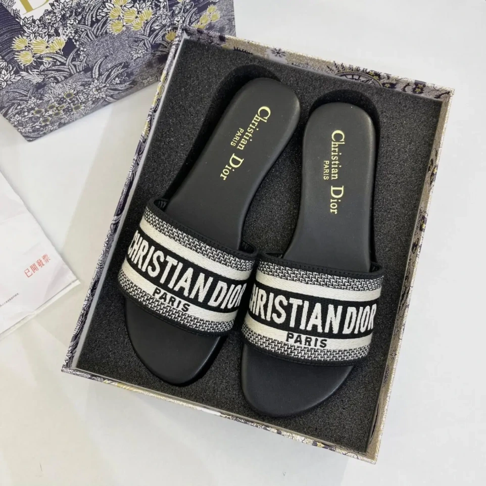 Christian Dior Black Slide (40)